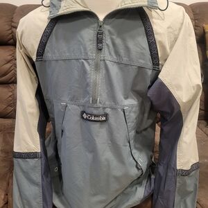 Men's Vintage Columbia Anorack Packable Jacket. Size M